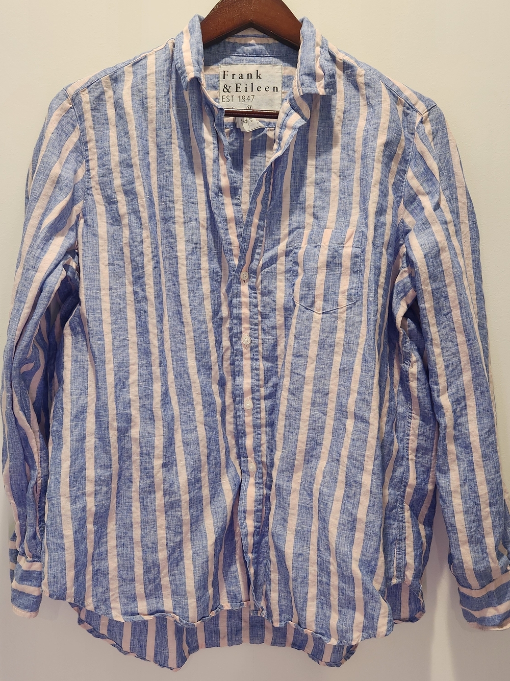 Frank & Eileen Women's Eileen Style Blue and Pink Striped Linen Shirt Medium